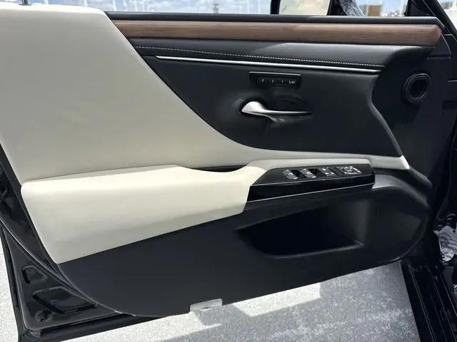 2024 Lexus ES 300h ES 300h