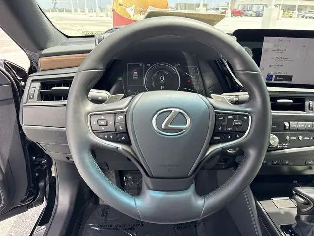 2024 Lexus ES 300h ES 300h