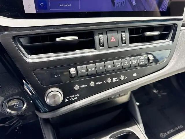 2024 Lexus ES 300h ES 300h