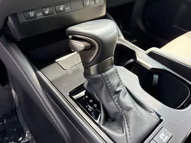 2024 Lexus ES 300h ES 300h