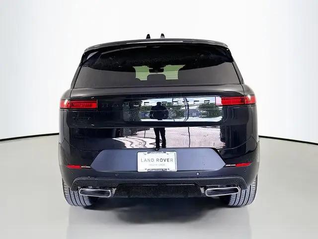 2026 Land Rover Range Rover Sport P360 SE
