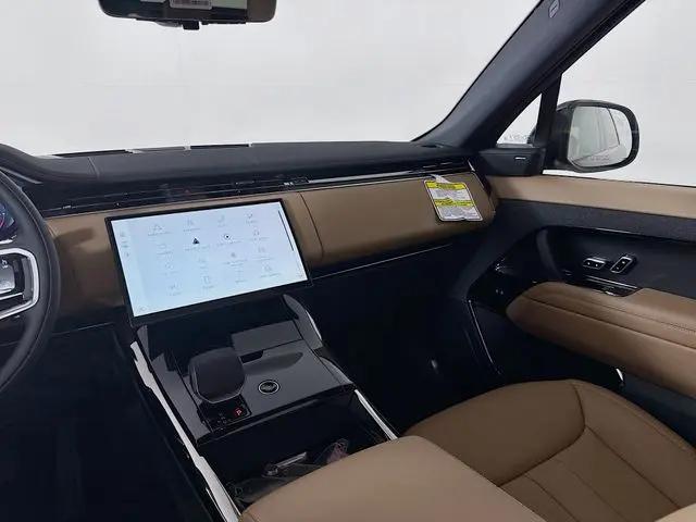2026 Land Rover Range Rover Sport P360 SE