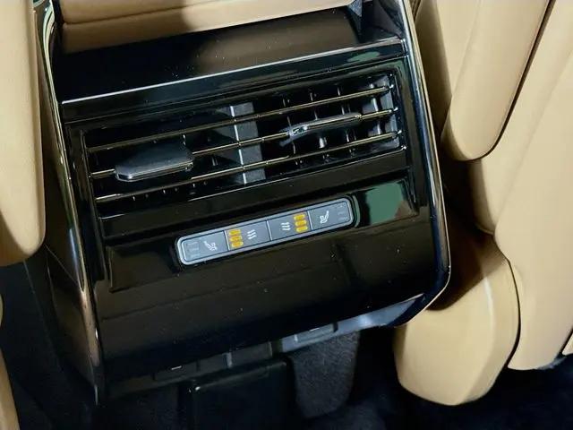 2026 Land Rover Range Rover Sport P360 SE