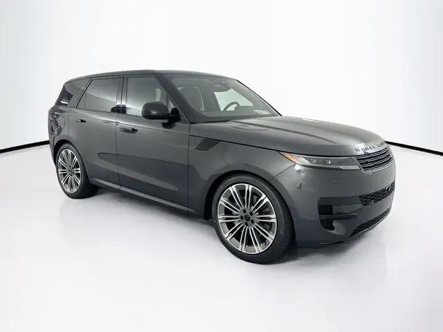 2026 Land Rover Range Rover Sport P360 SE