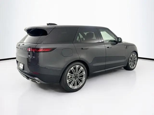 2026 Land Rover Range Rover Sport P360 SE