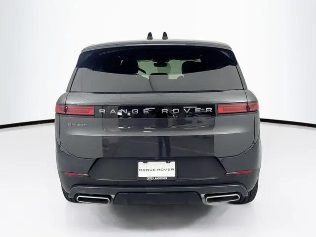 2026 Land Rover Range Rover Sport P360 SE