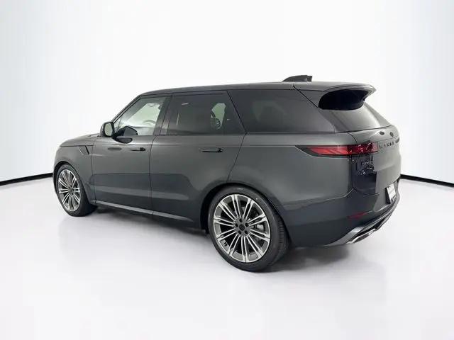 2026 Land Rover Range Rover Sport P360 SE