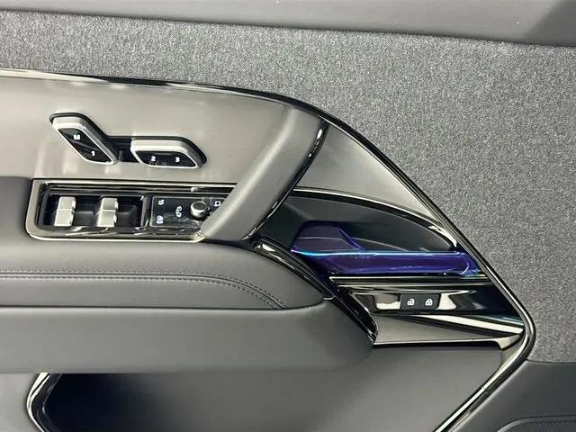 2026 Land Rover Range Rover Sport P360 SE