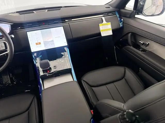 2026 Land Rover Range Rover Sport P360 SE