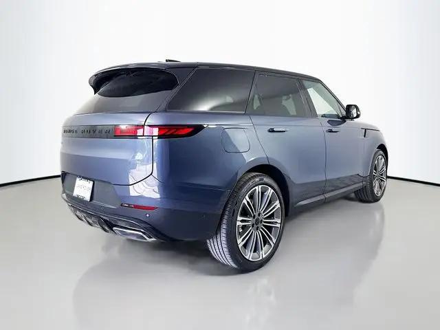 2026 Land Rover Range Rover Sport P360 SE