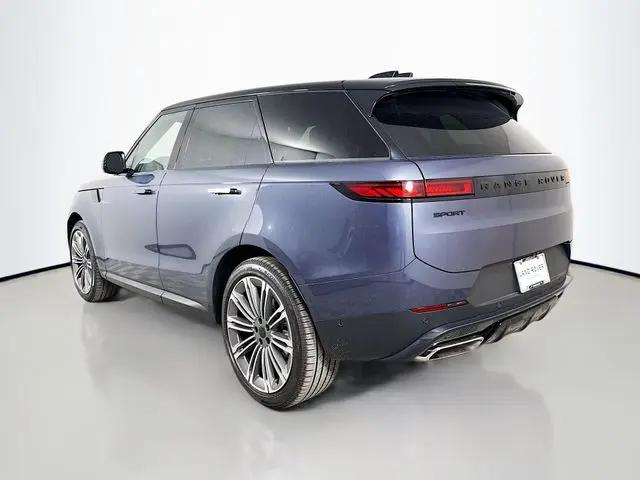 2026 Land Rover Range Rover Sport P360 SE