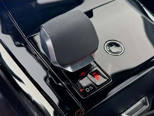 2026 Land Rover Range Rover Sport P360 SE