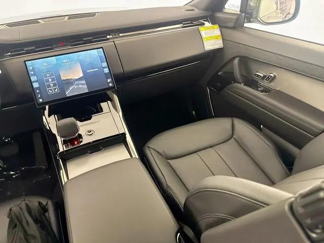 2026 Land Rover Range Rover Sport P360 SE