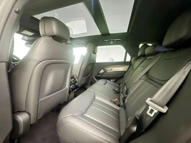 2026 Land Rover Range Rover Sport P360 SE