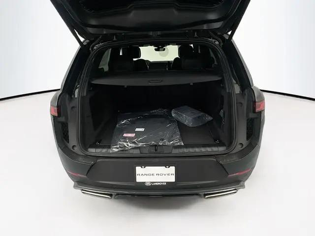 2026 Land Rover Range Rover Sport P360 SE