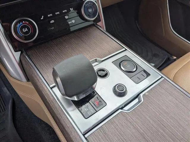 2023 Land Rover Range Rover P530 SE