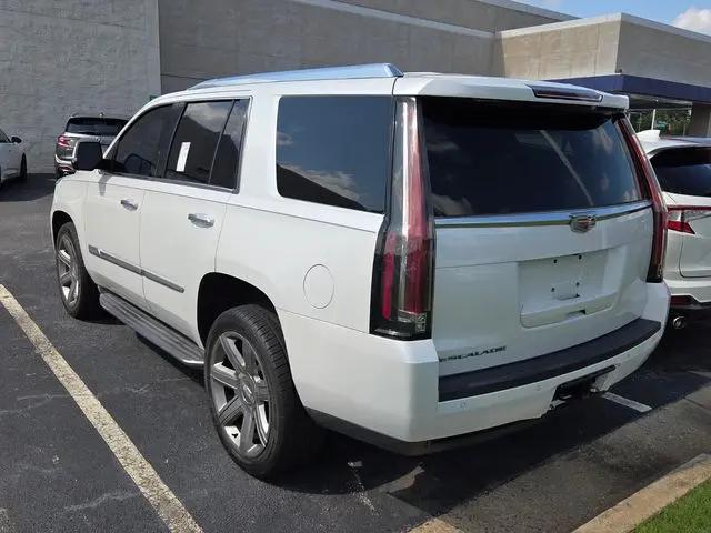 2016 Cadillac Escalade Luxury Collection