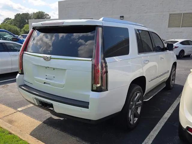 2016 Cadillac Escalade Luxury Collection