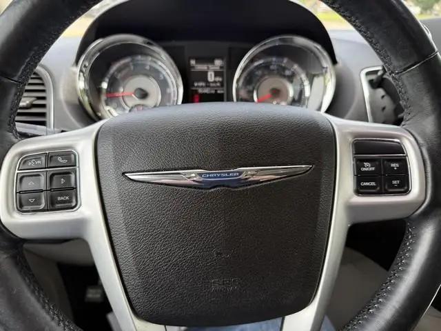 2015 Chrysler Town & Country Touring-L