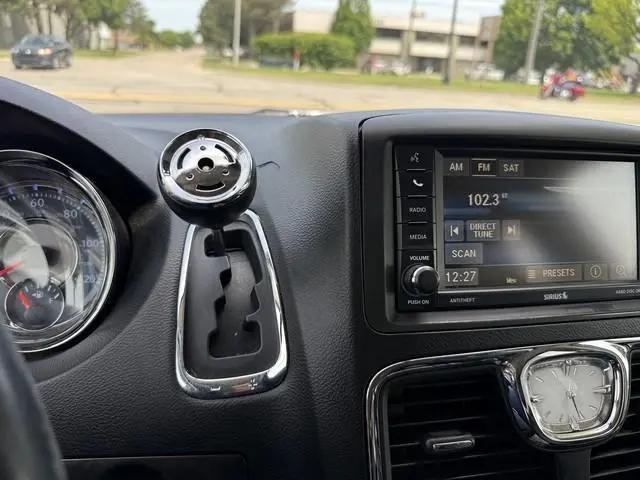 2015 Chrysler Town & Country Touring-L