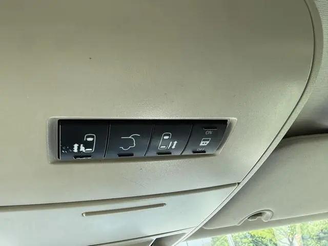 2015 Chrysler Town & Country Touring-L