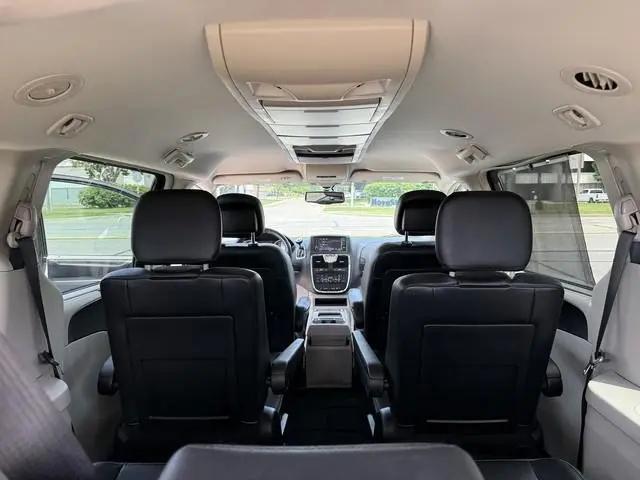 2015 Chrysler Town & Country Touring-L