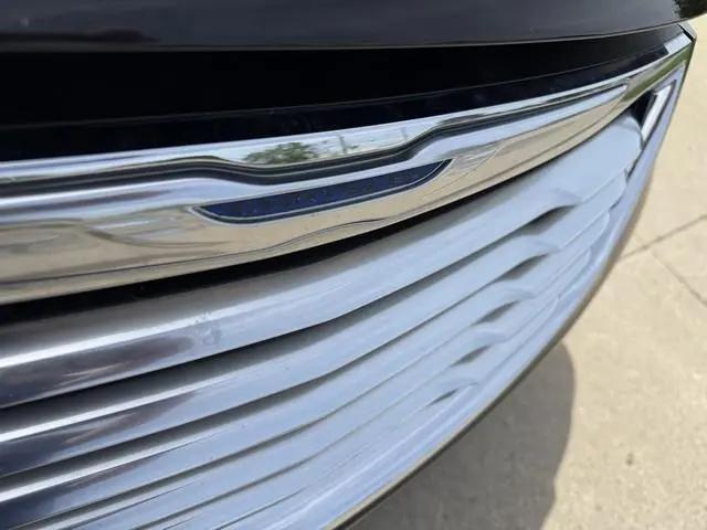 2015 Chrysler Town & Country Touring-L