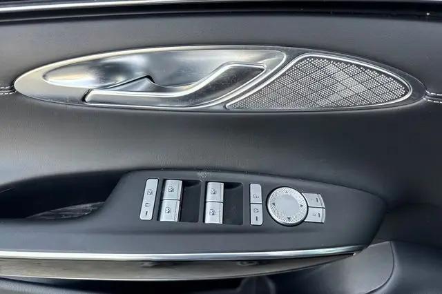 2025 Genesis GV70 2.5T AWD