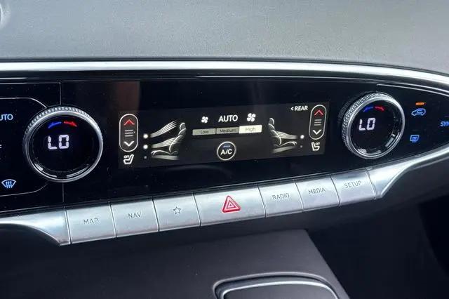 2025 Genesis GV70 2.5T AWD