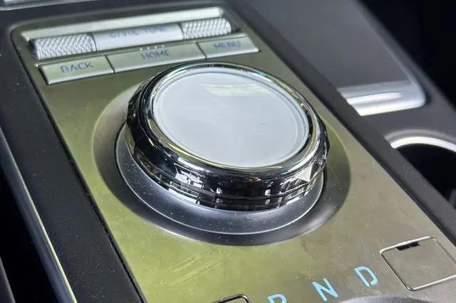 2025 Genesis GV70 2.5T AWD