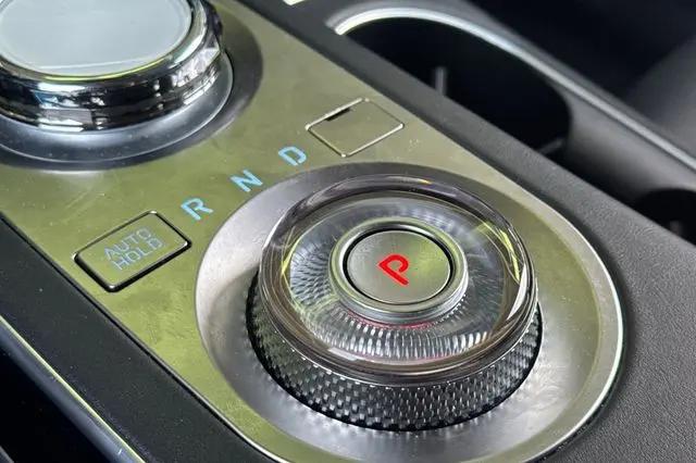 2025 Genesis GV70 2.5T AWD