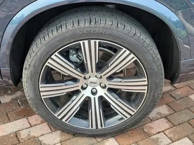 2024 Volvo XC90 Recharge T8 Plus 6-Seater