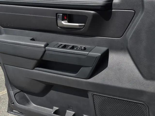 2026 Toyota Tundra SR5 CrewMax 5.5' Bed