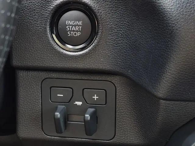 2026 Toyota Tundra SR5 CrewMax 5.5' Bed