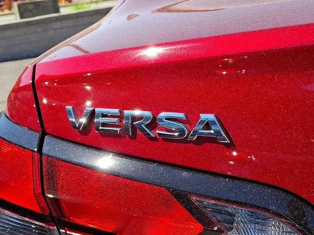 2025 Nissan Versa 1.6 SV