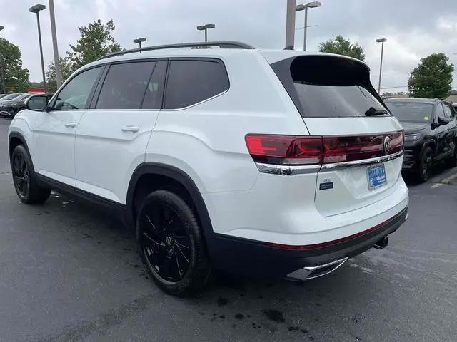 2026 Volkswagen Atlas SE with Technology