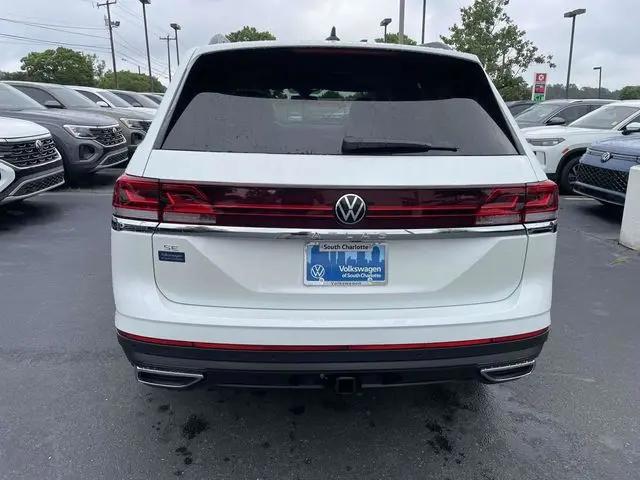 2026 Volkswagen Atlas SE with Technology