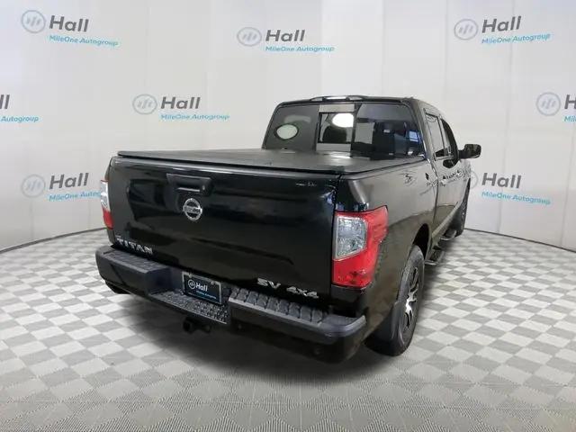 2021 Nissan Titan Crew Cab SV 4x4