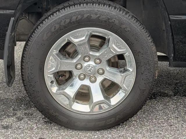 2019 Ram 1500 Big Horn/Lone Star Crew Cab 4x4 57 Box