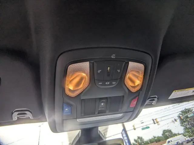 2019 Ram 1500 Big Horn/Lone Star Crew Cab 4x4 57 Box