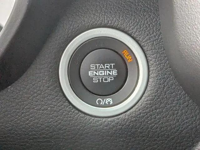 2019 Ram 1500 Big Horn/Lone Star Crew Cab 4x4 57 Box
