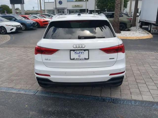 2024 Audi Q3 Premium 45 TFSI S line quattro Tiptronic