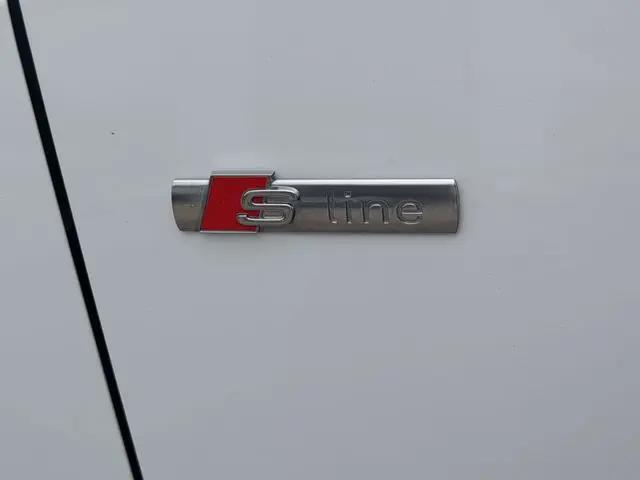 2024 Audi Q3 Premium 45 TFSI S line quattro Tiptronic