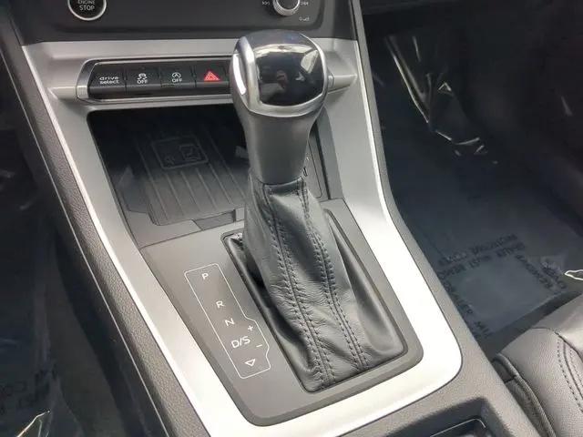 2024 Audi Q3 Premium 45 TFSI S line quattro Tiptronic