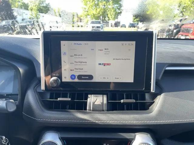 2025 Toyota RAV4 Hybrid LE