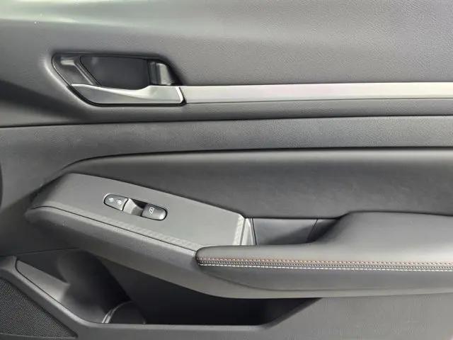2026 Nissan Altima SR AWD