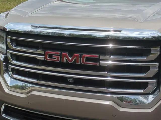 2022 GMC Acadia FWD SLT
