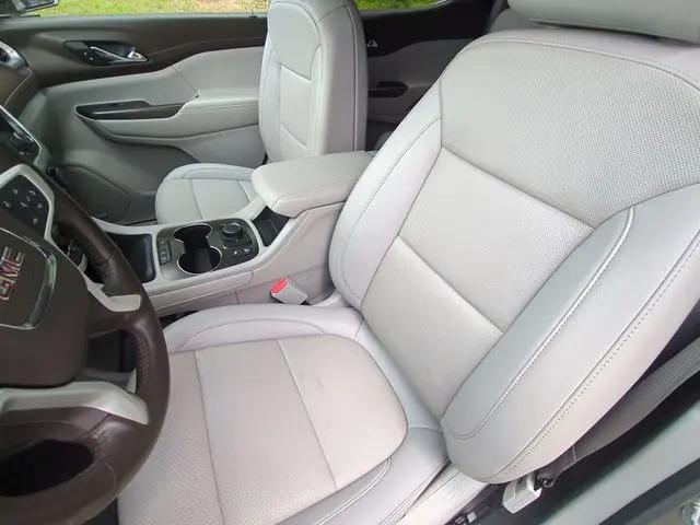 2022 GMC Acadia FWD SLT