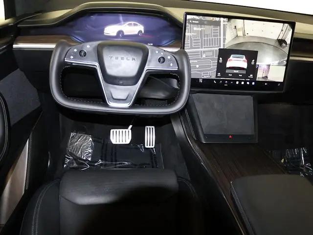 2023 Tesla Model X Standard Range