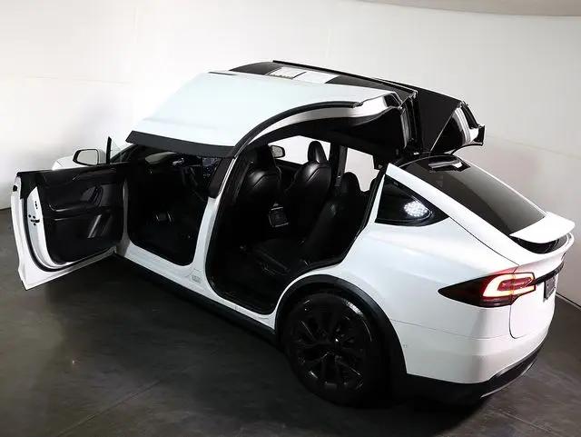 2023 Tesla Model X Standard Range